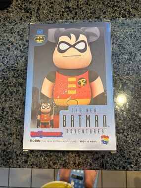 Robin from Batman Bear Brick 400% only